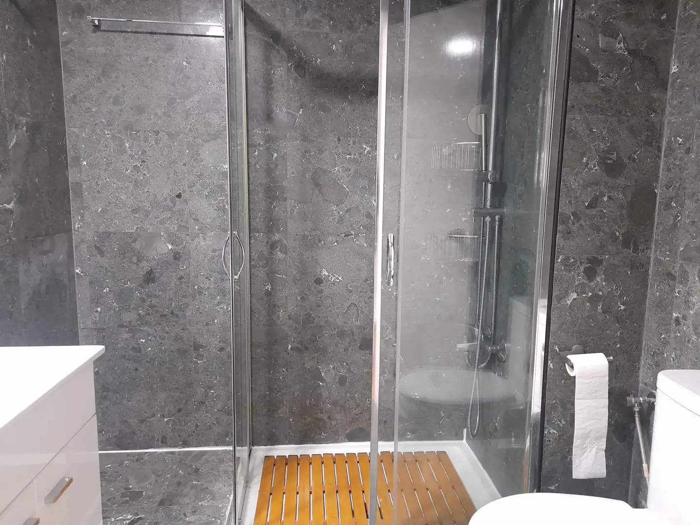 Baño de Piso en venta en Pozuelo de Alarcón con Aire acondicionado, Calefacción y Parquet