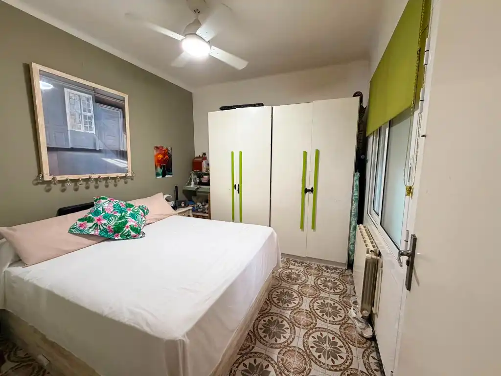 Habitación de Piso en venta en Badalona con Aire acondicionado y Calefacción