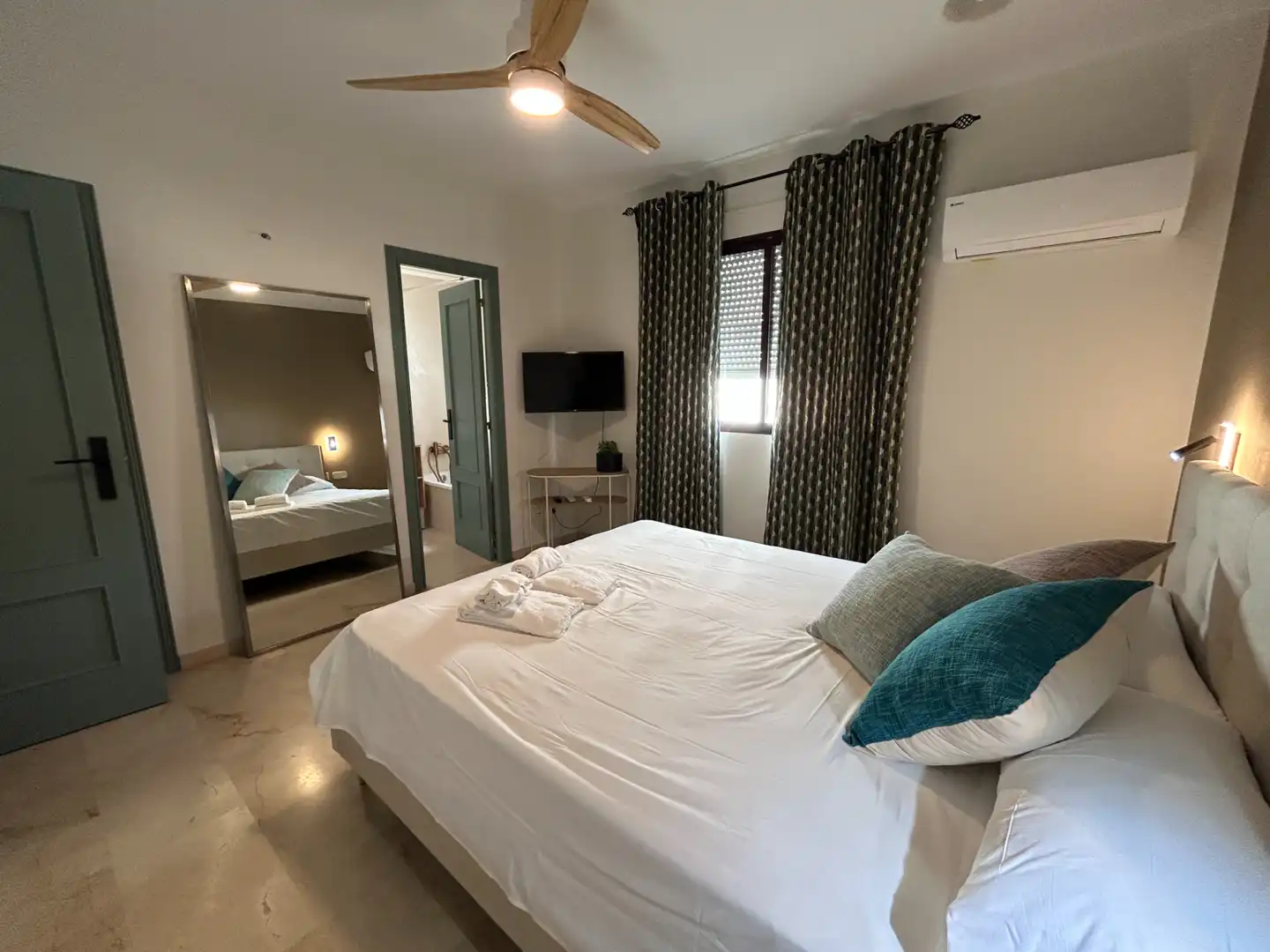 Bedroom of Detached homes for sale in Gandia  with Air Conditioner, Private garden and Terrace