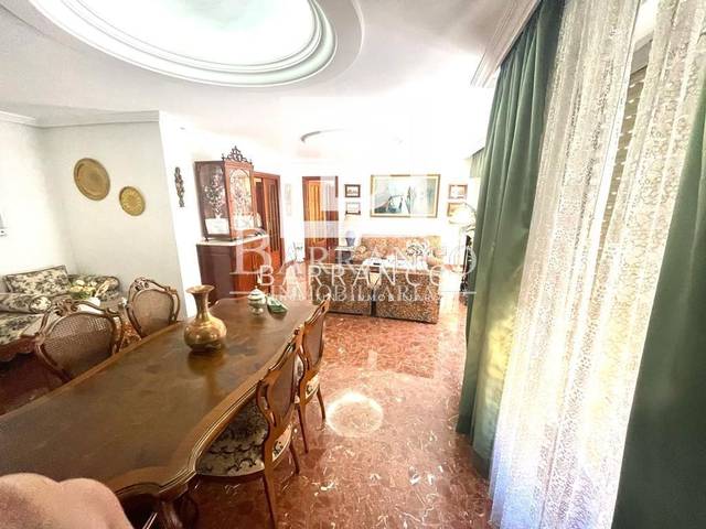 Piso en Venta en Plaza de la Constitución en Jamilena