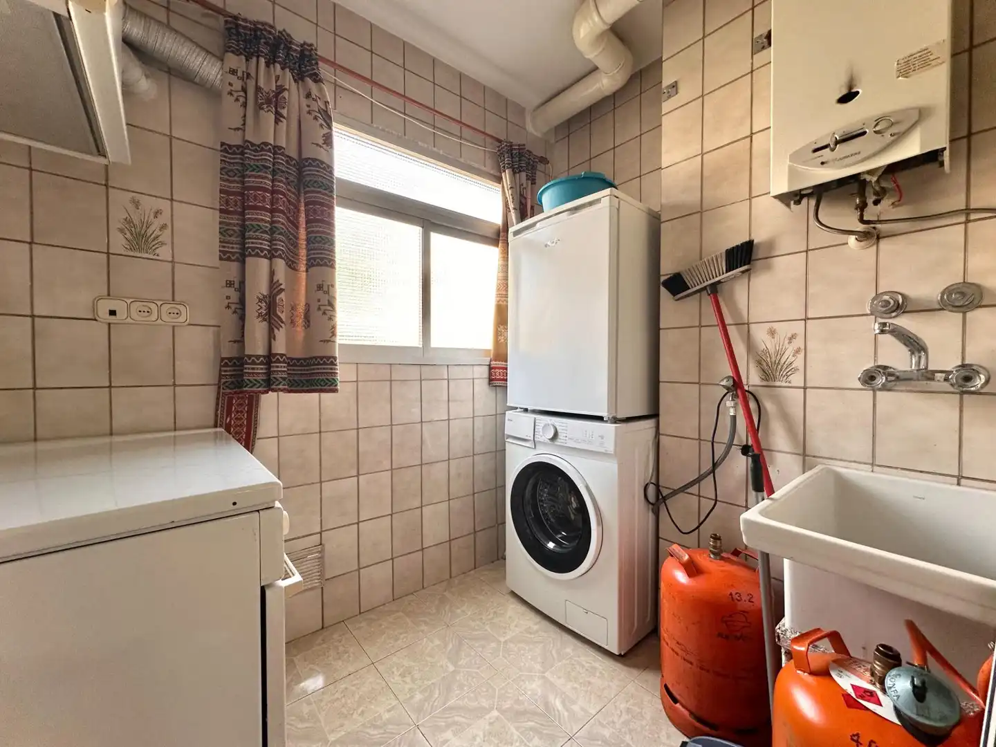 Cocina de Piso en venta en Granada con Aire acondicionado, Calefacción y Terraza