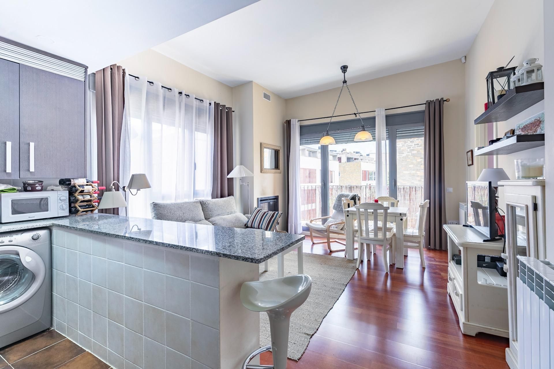 Living room of Flat for sale in Sabiñánigo  with Heating, Private garden and Terrace