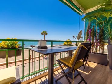 Piso con balcón en venta en Playa de los Boliches