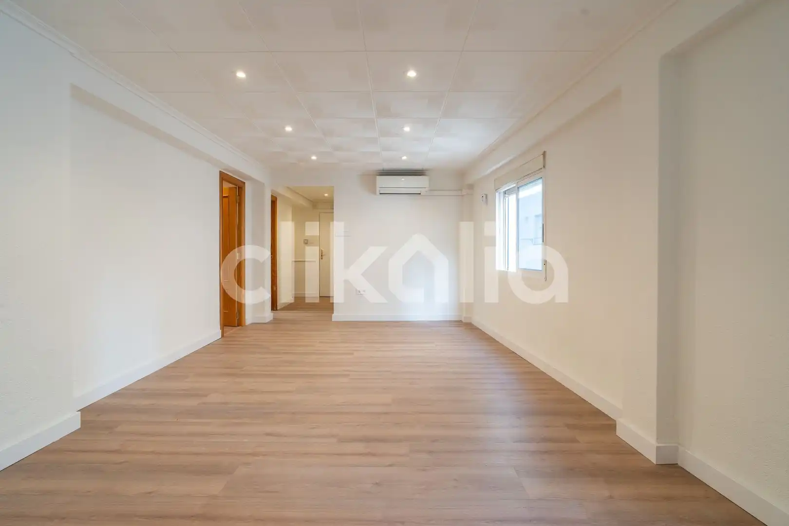 Living room of Flat for rent in Torrent  with Air Conditioner and Terrace