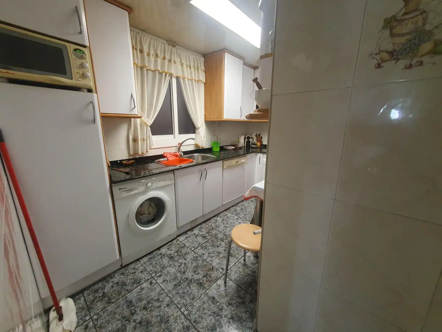 Kitchen of Flat for rent in Mollet del Vallès  with Air Conditioner, Heating and Parquet flooring