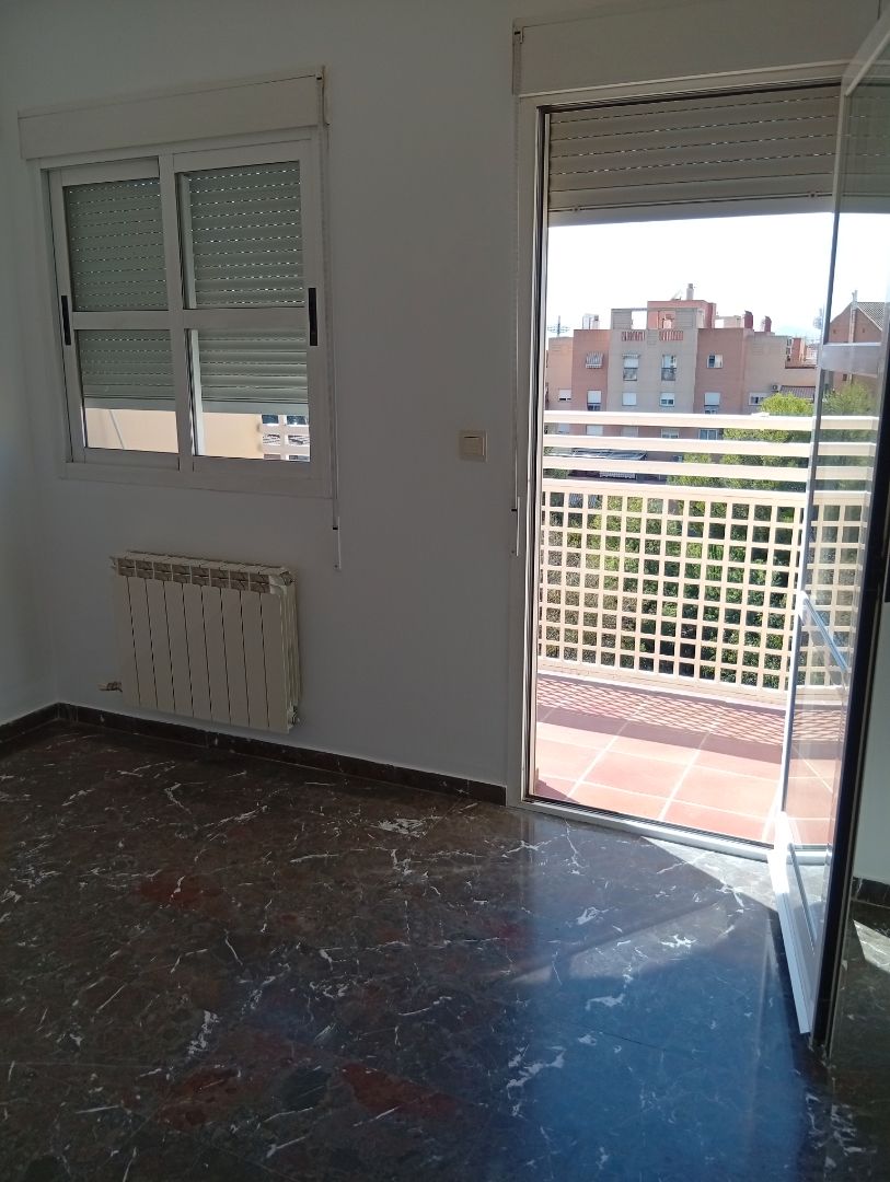 Bedroom of Duplex to rent in  Granada Capital  with Heating, Terrace and Balcony