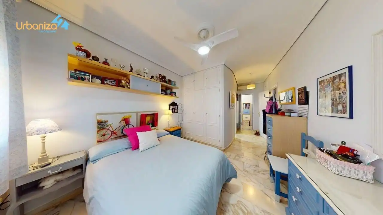 Habitación de Casa o chalet en venta en Badajoz con Aire acondicionado, Calefacción y Jardín privado