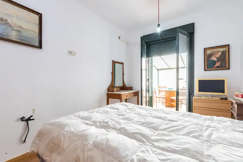 Habitación de Planta baja en venta en Yuncos con Aire acondicionado, Calefacción y Jardín privado