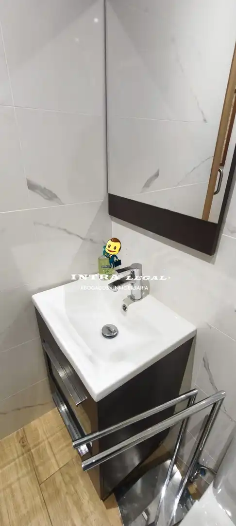 Bany de Pis per a compartir en Centro
