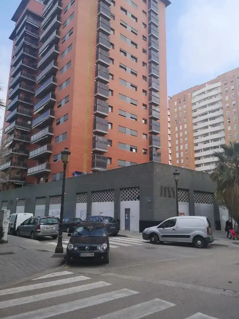 Vista exterior de Garatge de lloguer en Valencia