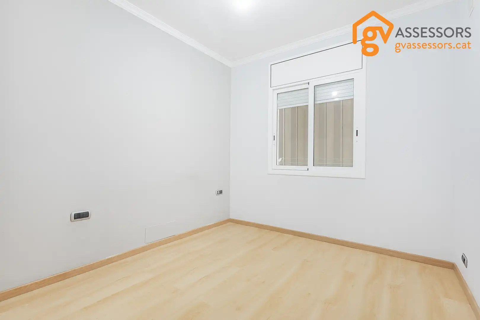 Wohnung zum Verkauf in Barcelona mit Klimaanlage, Heizung und Parkett