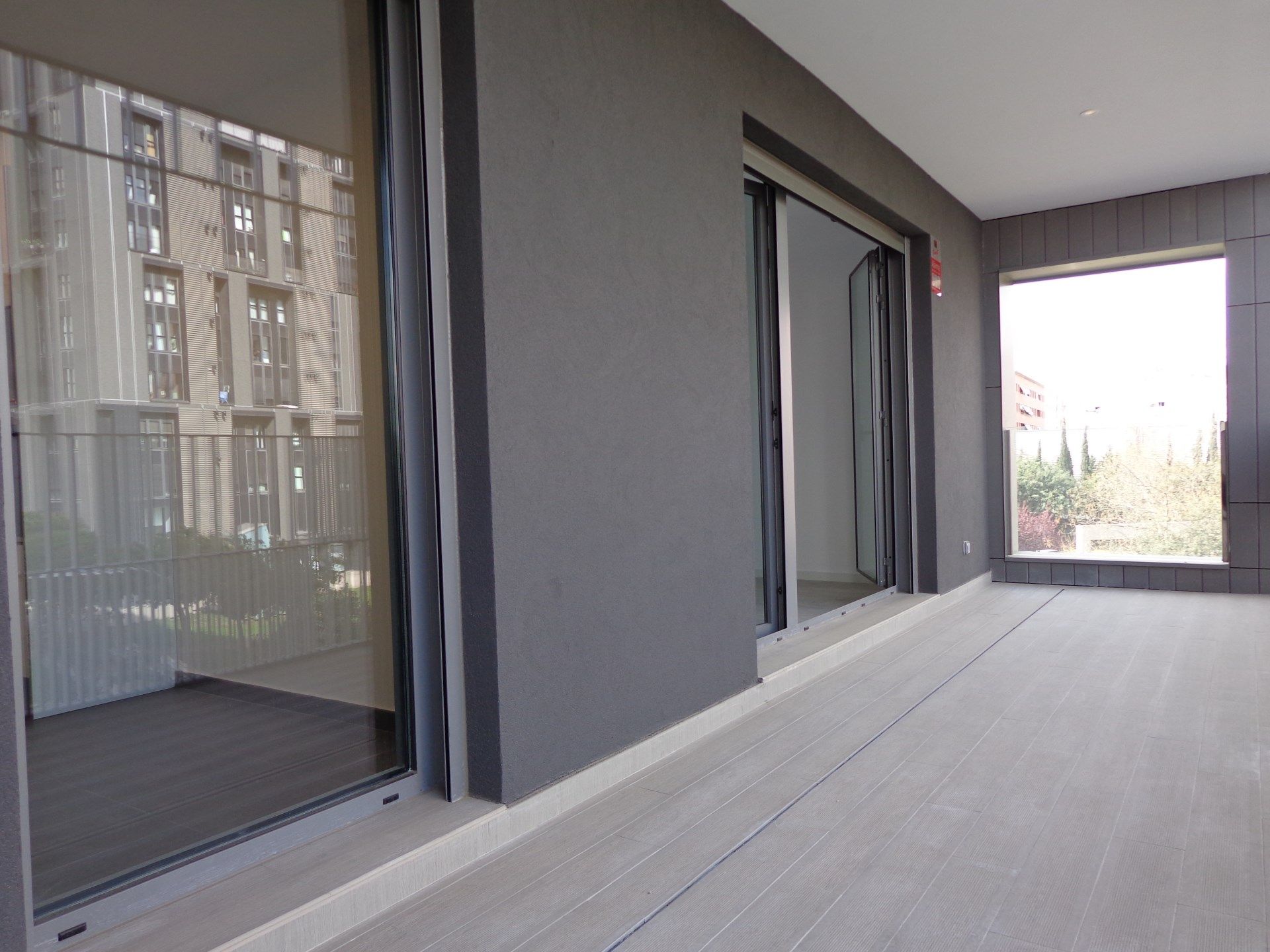 Terrassa de Pis de lloguer en L'Hospitalet de Llobregat amb Aire condicionat, Calefacció i Terrassa