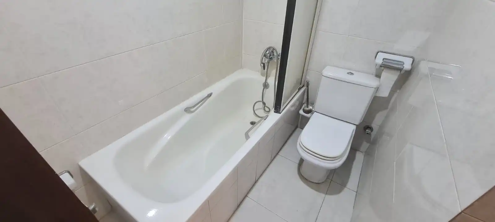 Bathroom of Flat for sale in Sevilla  with Furnished