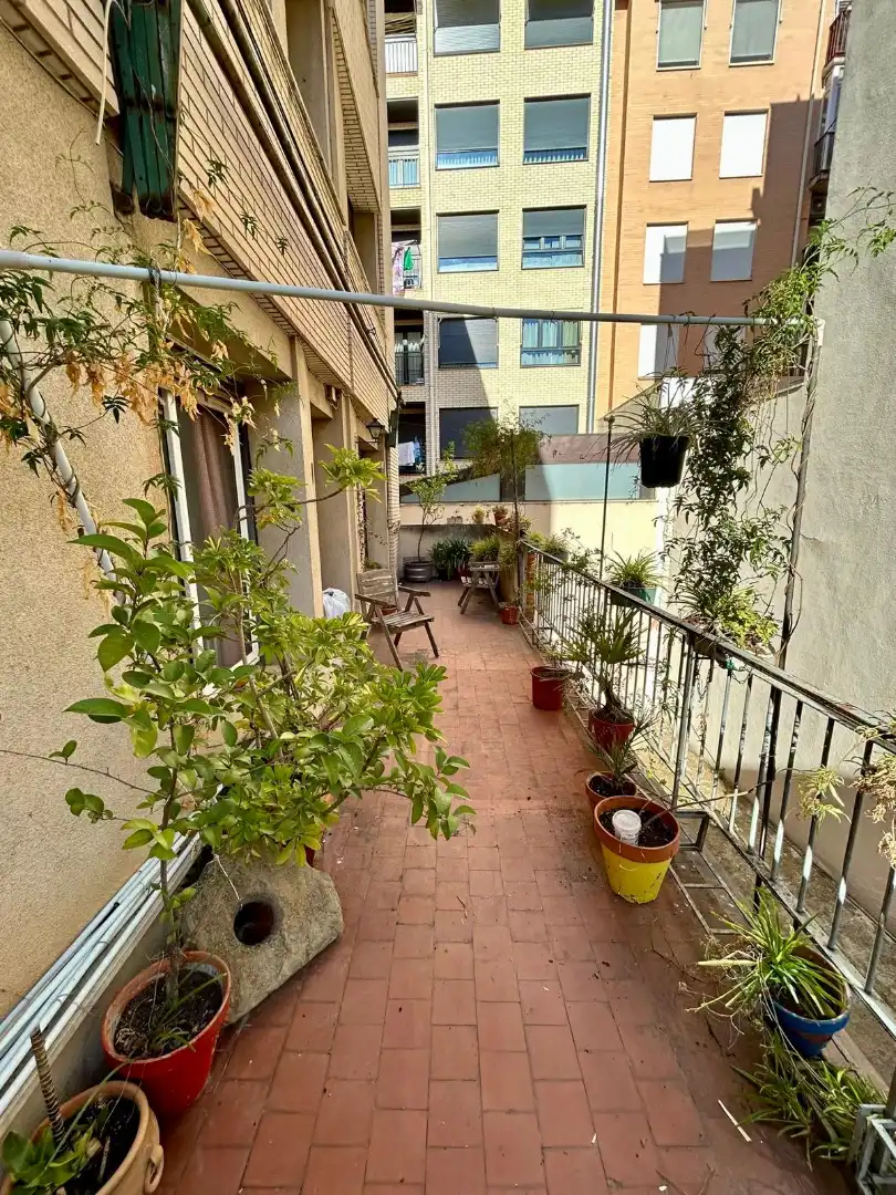 Terraza de Piso para compartir en Calahorra con Aire acondicionado, Calefacción y Terraza