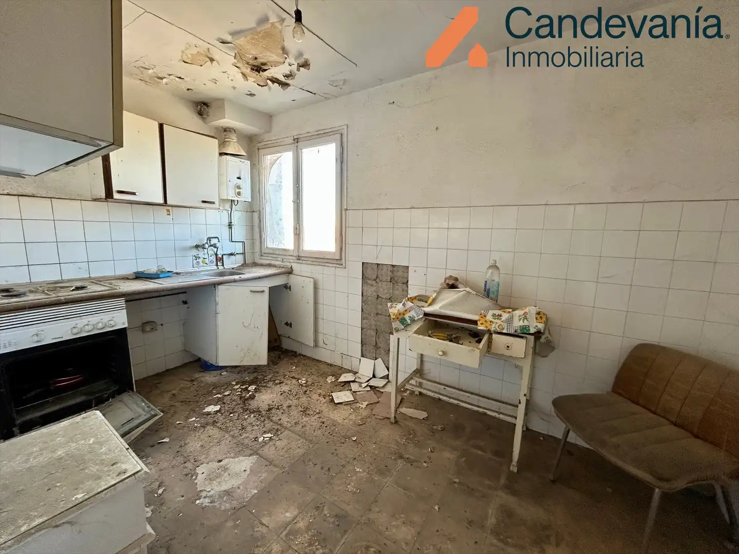 Cocina de Nave industrial en venta en Zuera
