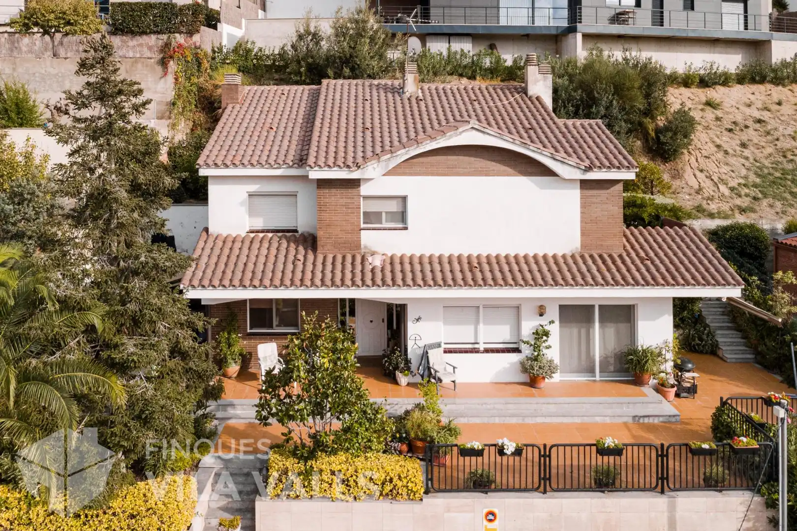 Detached house with garden for sale in Avenida Avinguda Puigdomi
