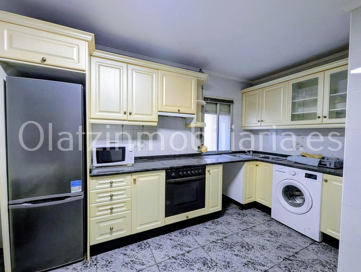 Cuina de Pis en venda en Amurrio amb Calefacció i Balcó