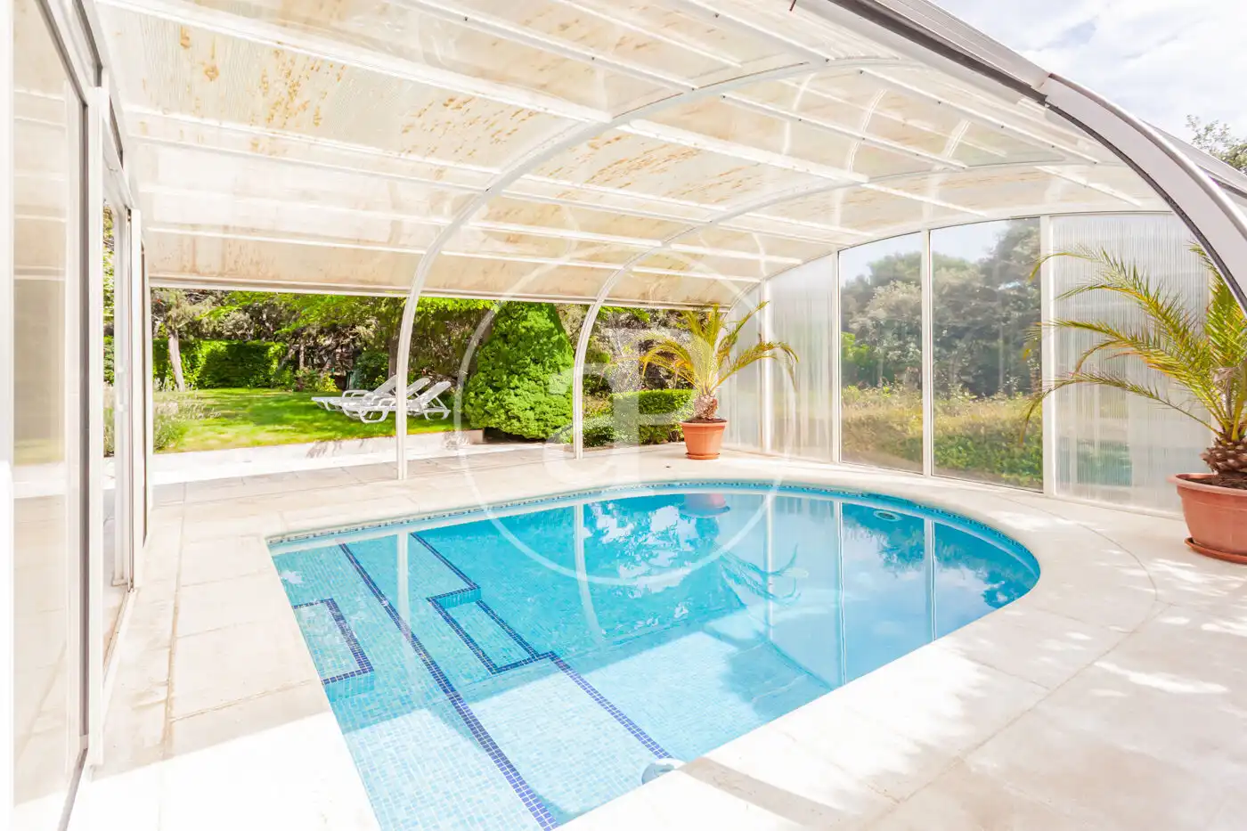 Piscina de Casa o xalet en venda en Hoyo de Manzanares amb Calefacció, Jardí privat i Terrassa
