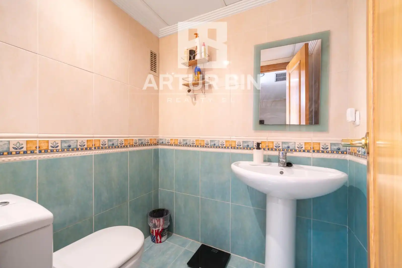 Baño de Ático en venta en Valencia con Calefacción, Jardín privado y Terraza