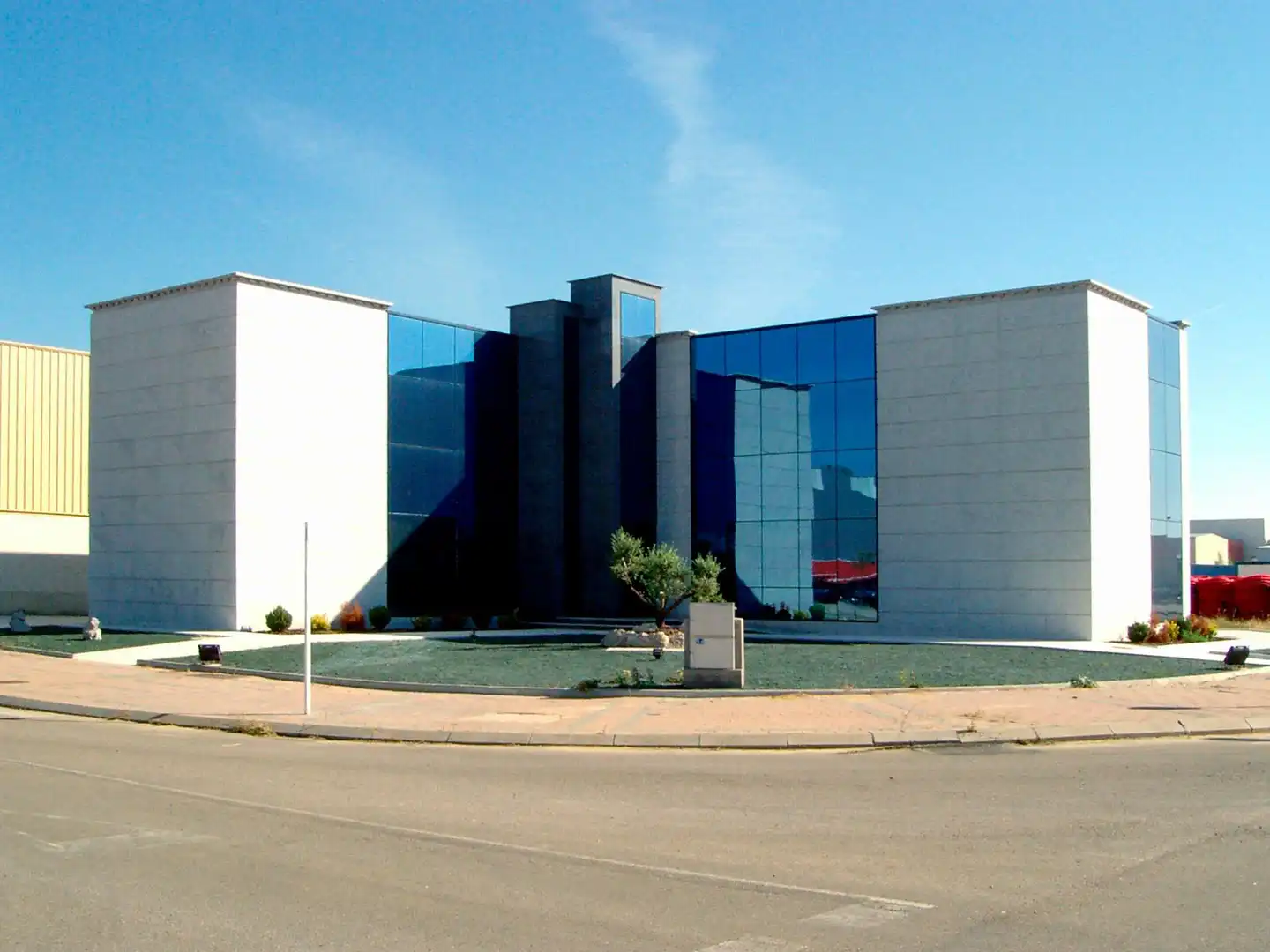 Vista exterior de Edifici en venda en Venta de Baños