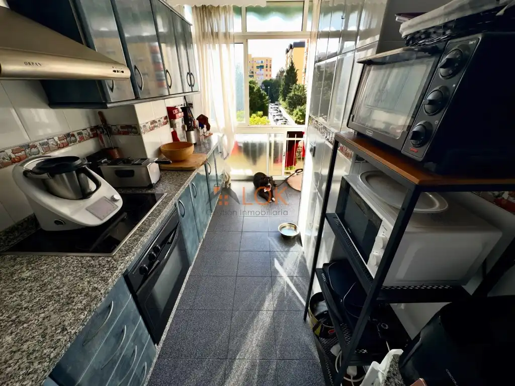 Cuina de Pis en venda en Málaga amb Aire condicionat i Terrassa