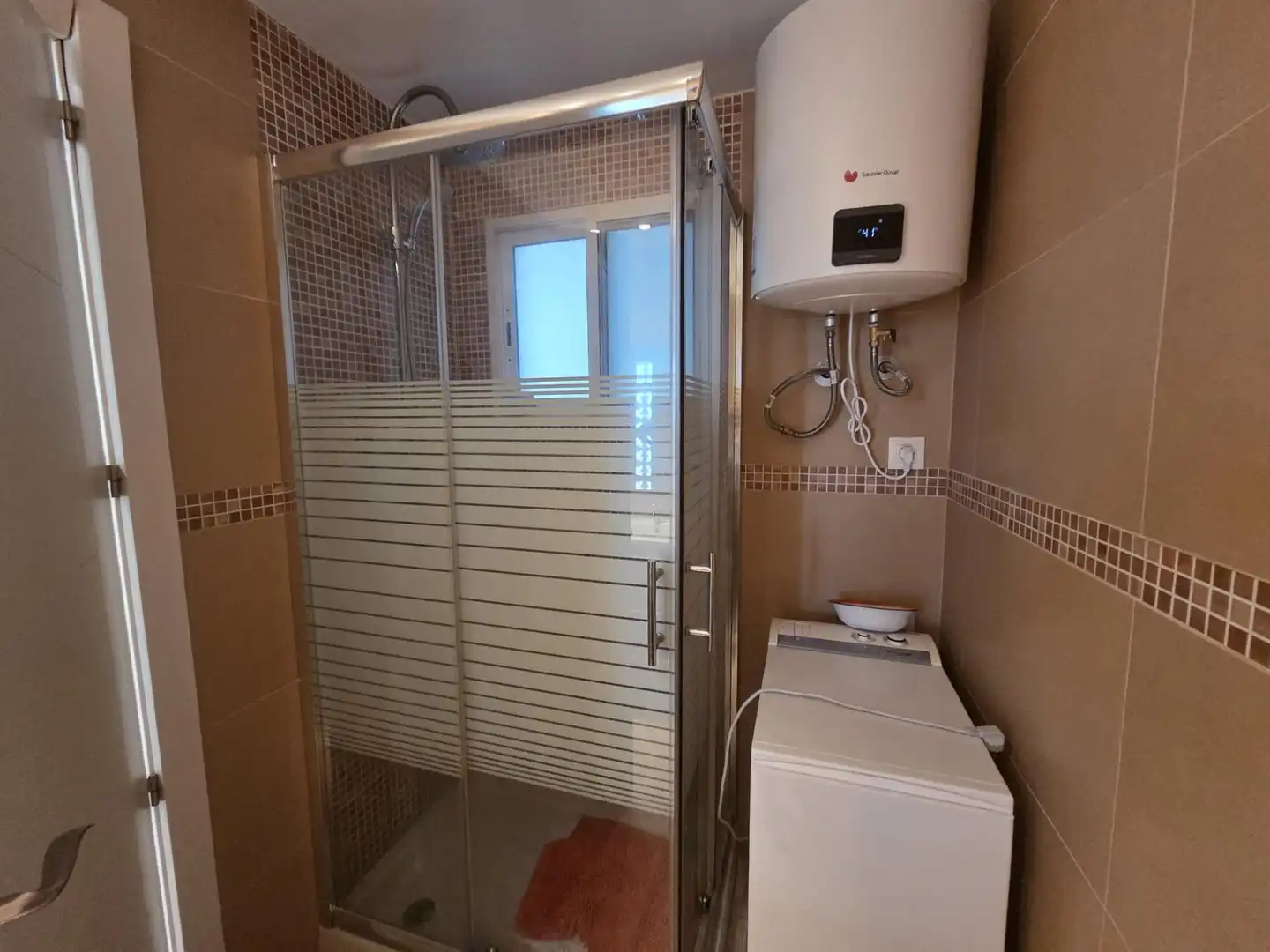 Badezimmer von Wohnung zum Verkauf in Alicante / Alacant mit Möbliert und Gemeinschaftspool