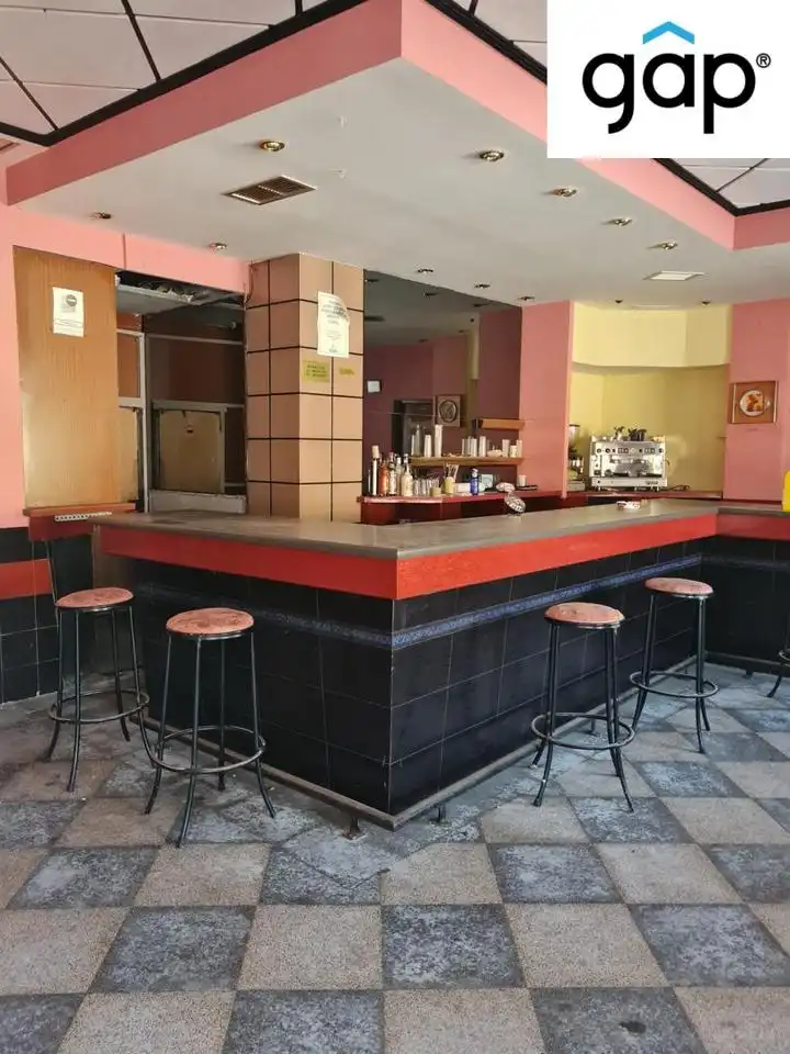 Local en venta en San Lorenzo de la Parrilla con Aire acondicionado y Amueblado