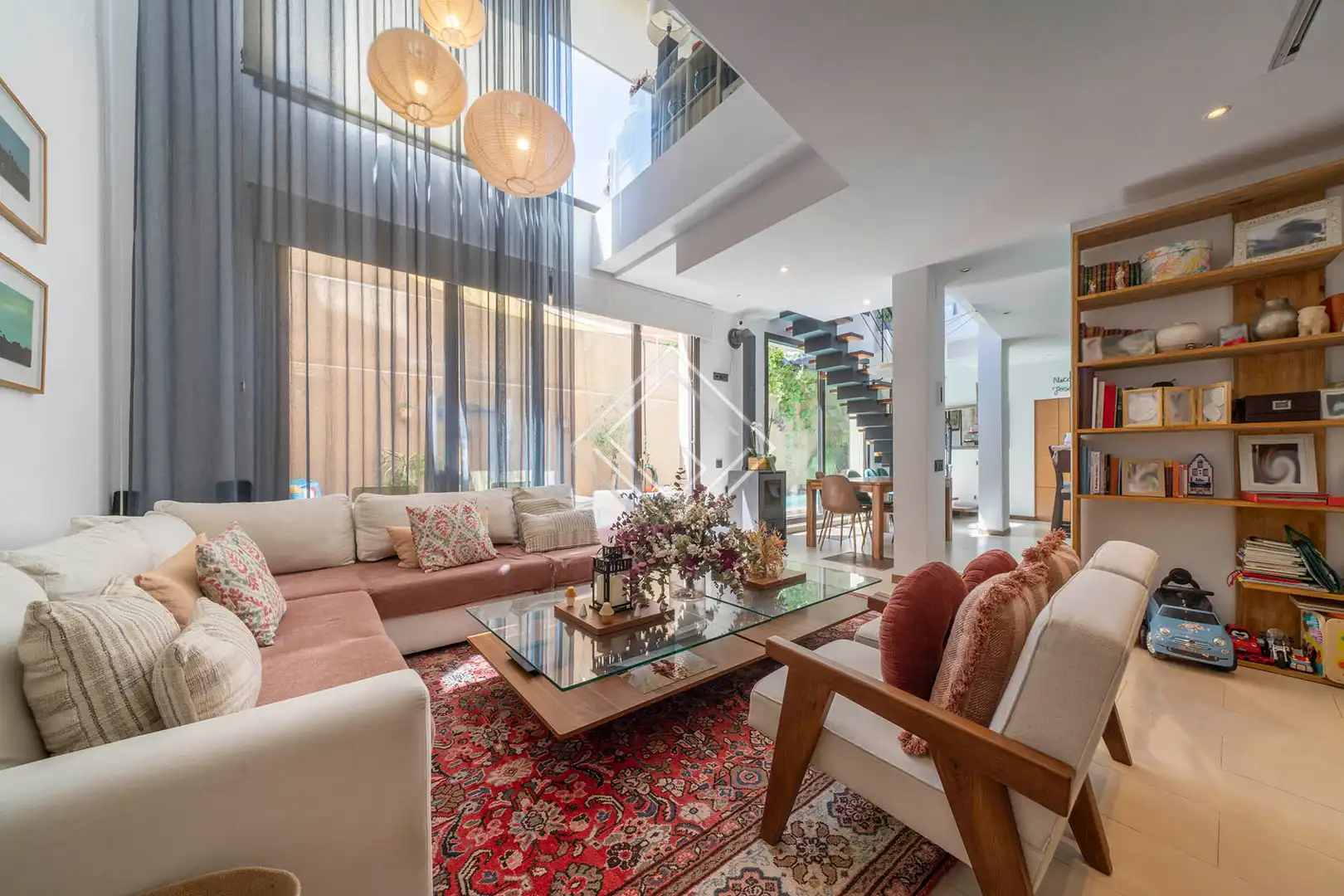 Sala d'estar de Casa o xalet en venda en Madrid amb Aire condicionat, Calefacció i Terrassa