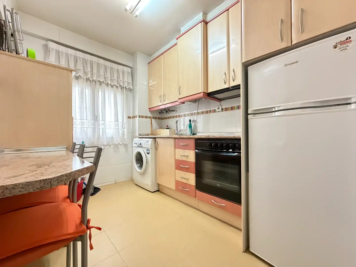 Cuina de Pis en venda en Zaragoza amb Calefacció i Moblat