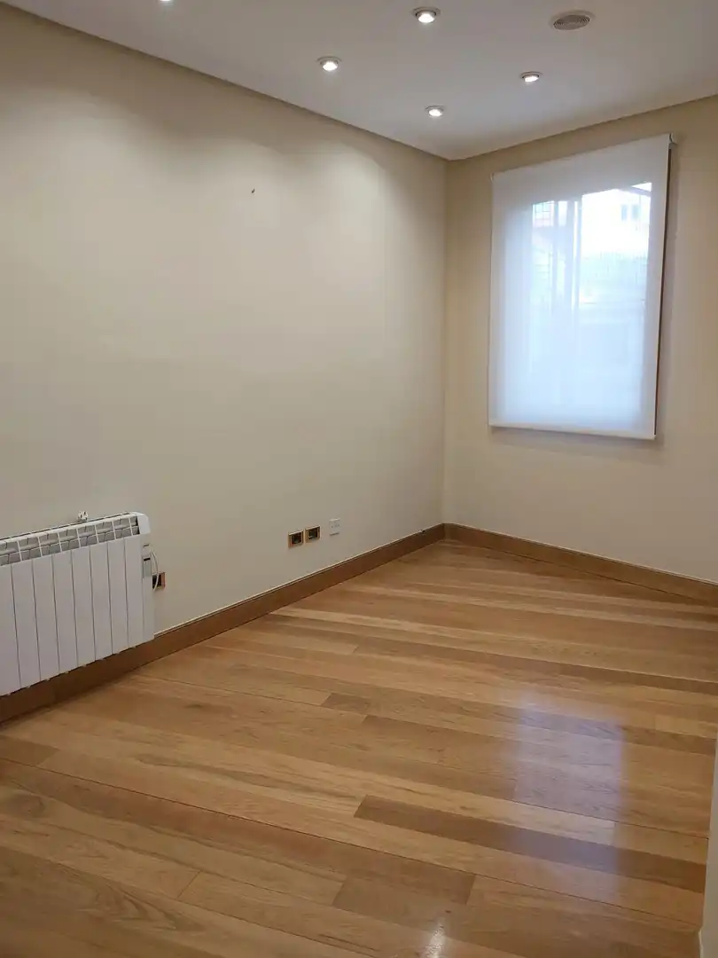 Office space to rent in Avenida de la Libertad