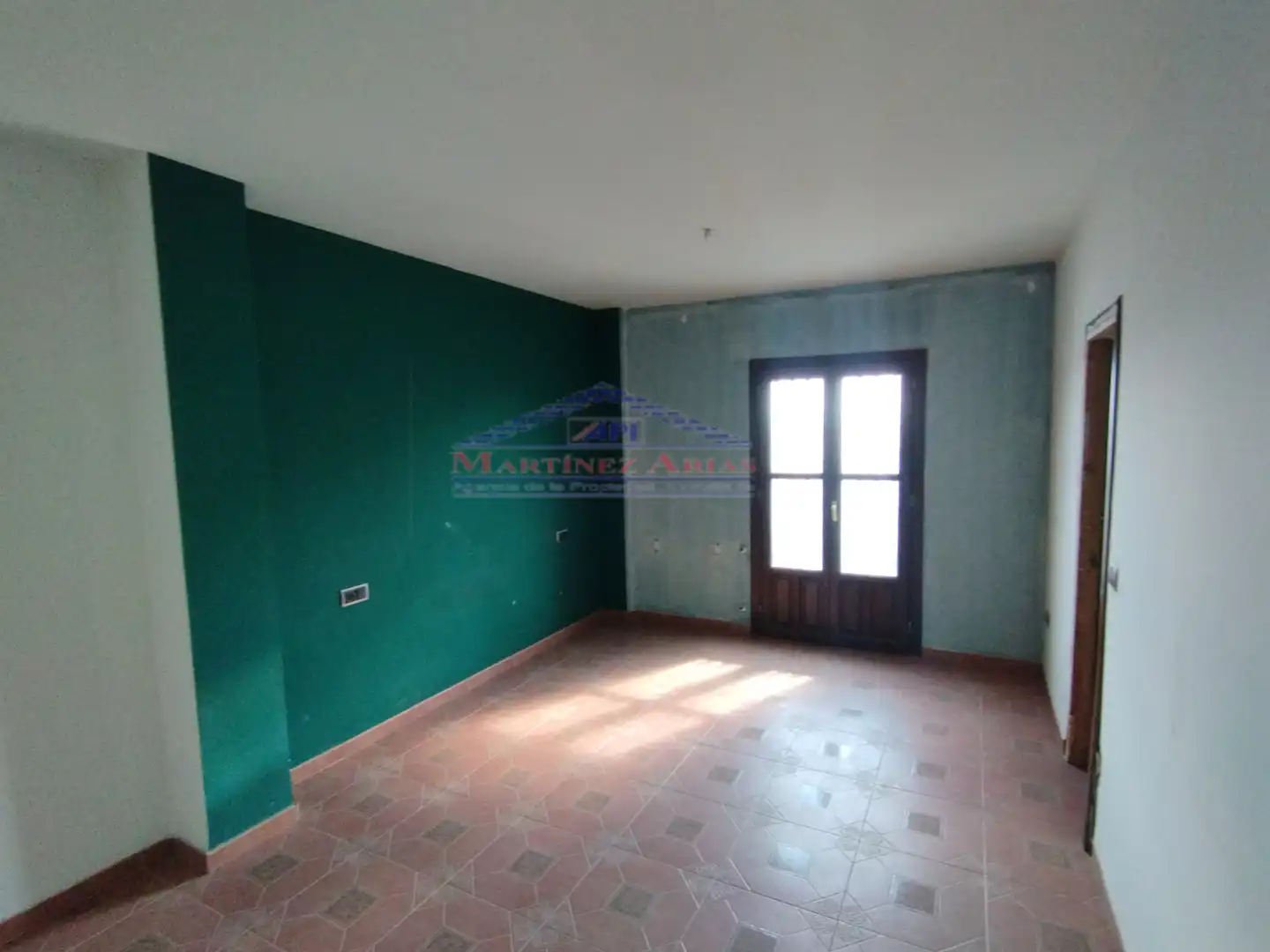 Casa adosada en venta en Sabiote con Balcón
