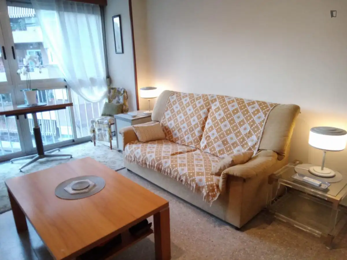 Apartament de lloguer a En Corts - Doctor Waksman