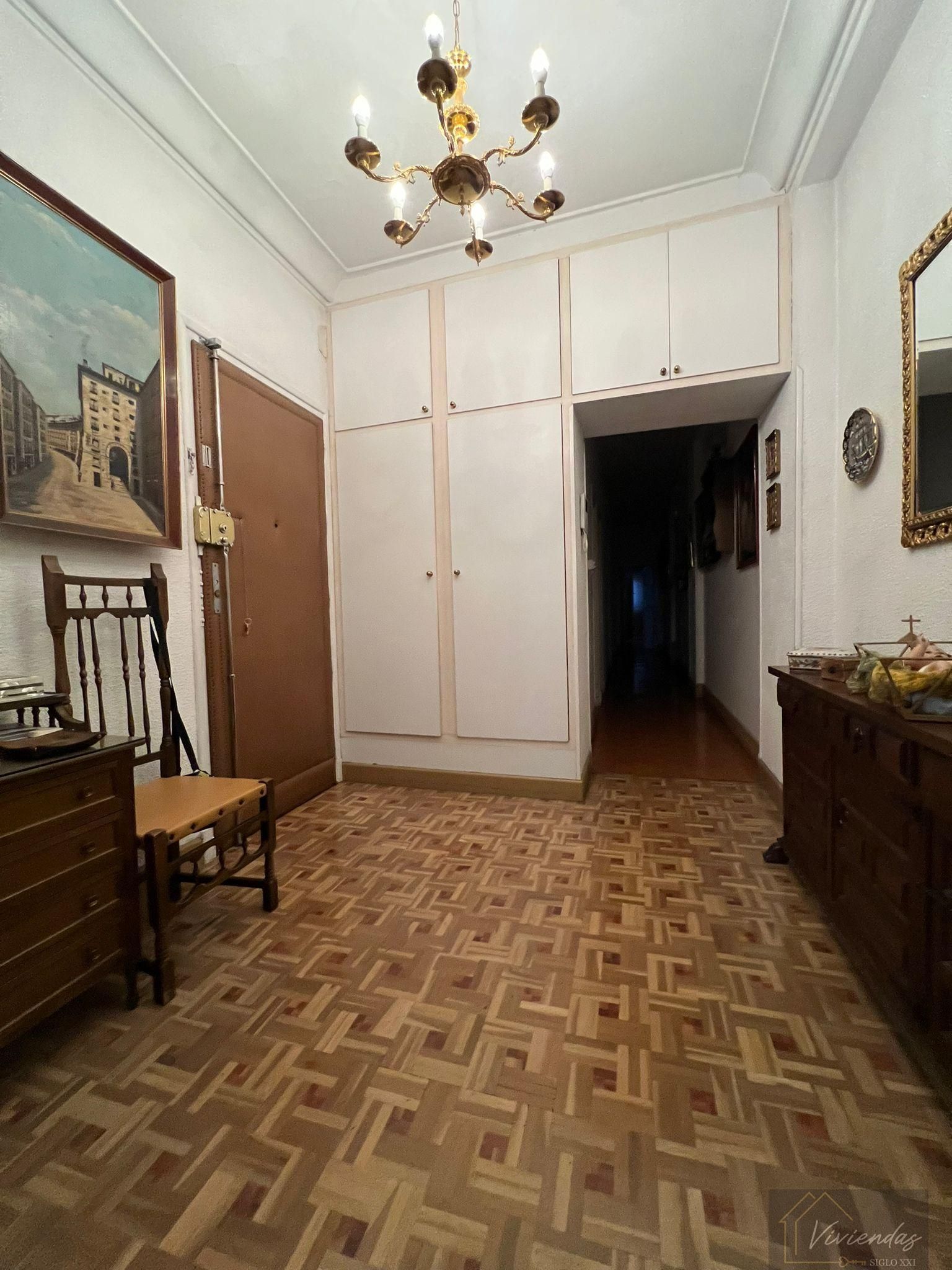 Flat for sale in  Madrid Capital  with Air Conditioner, Heating and Parquet flooring