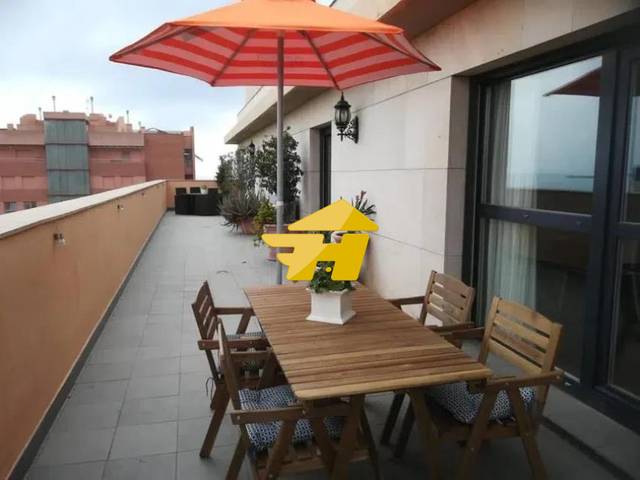 Ático en Alquiler en Paseo Marítimo Oeste - Pacífico