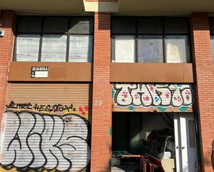 Vista exterior de Local en venda en  Barcelona Capital