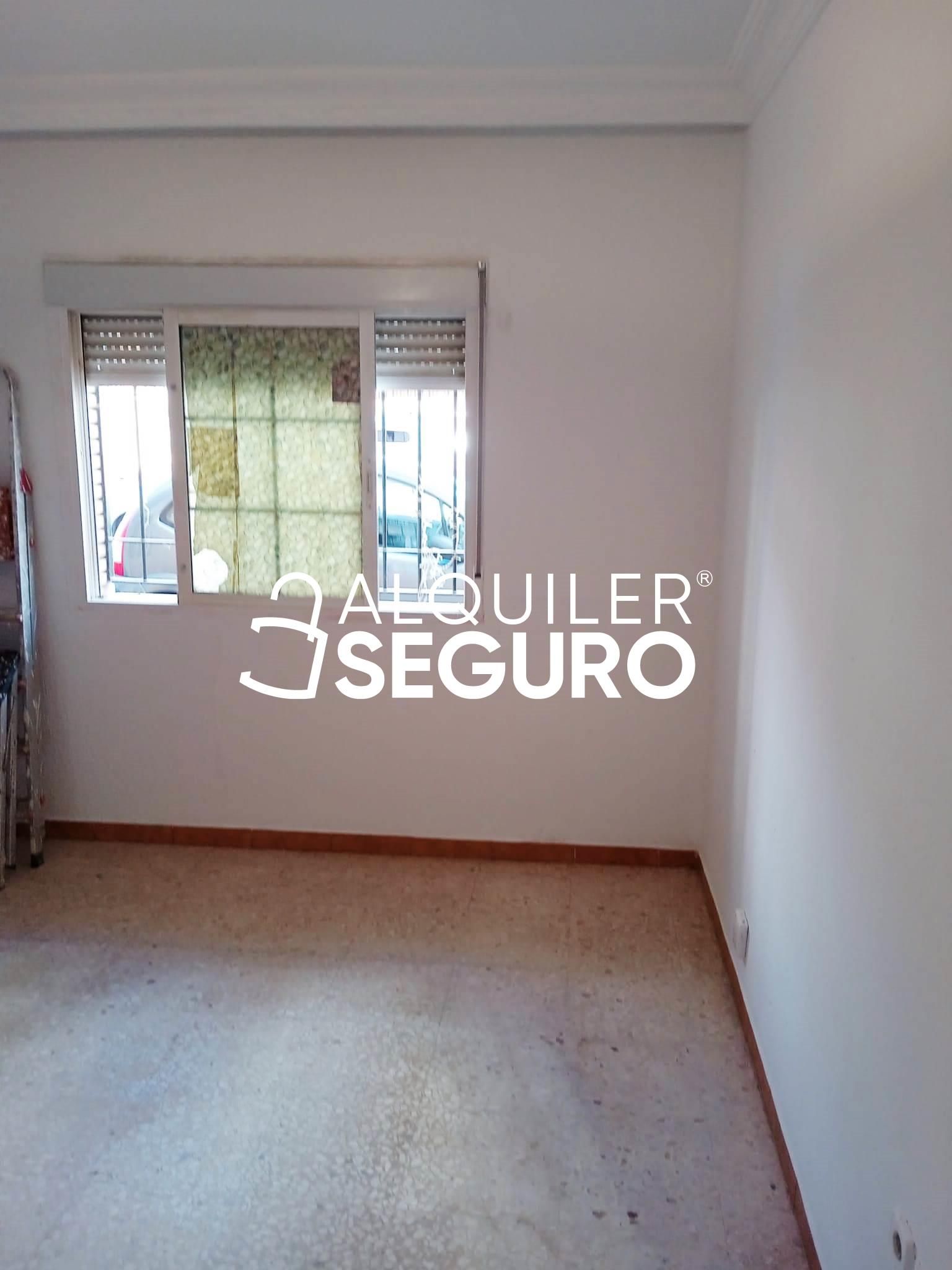 Bedroom of Flat to rent in  Huelva Capital