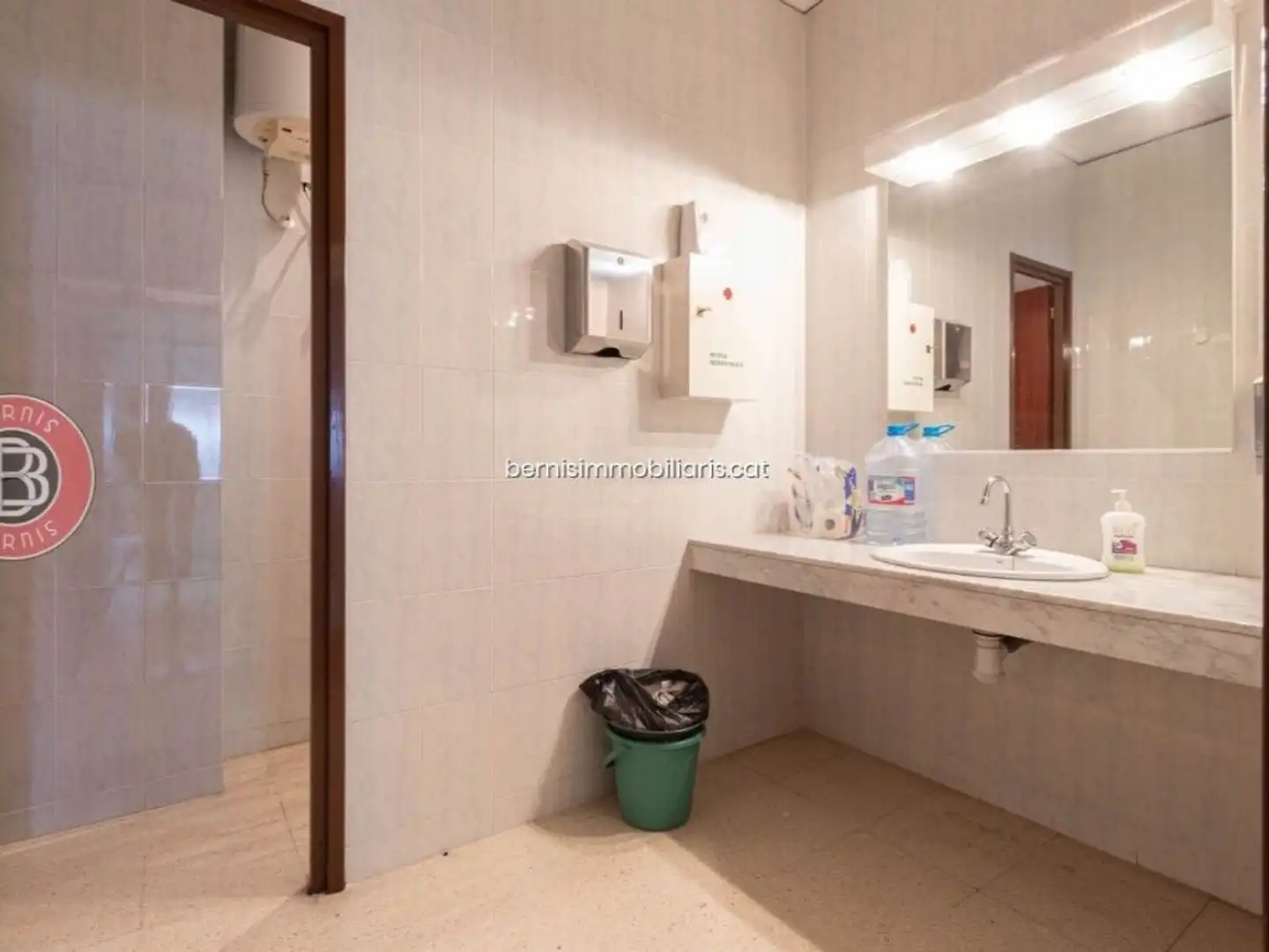 Local comercial en venda a Avenida Fàbrica Nova, imagen 16