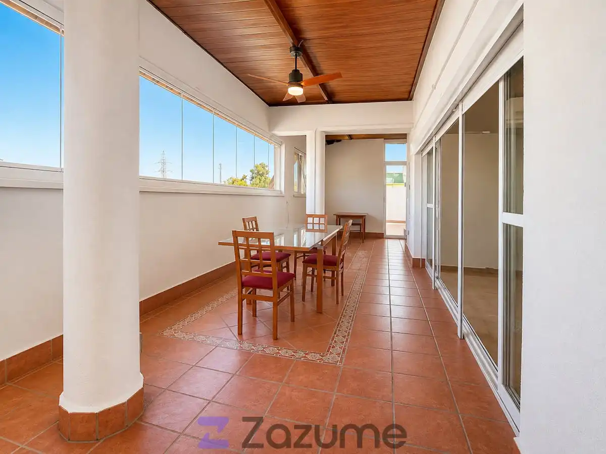 Terrasse von Dachboden zur Miete in Málaga mit Klimaanlage, Heizung und Privatgarten