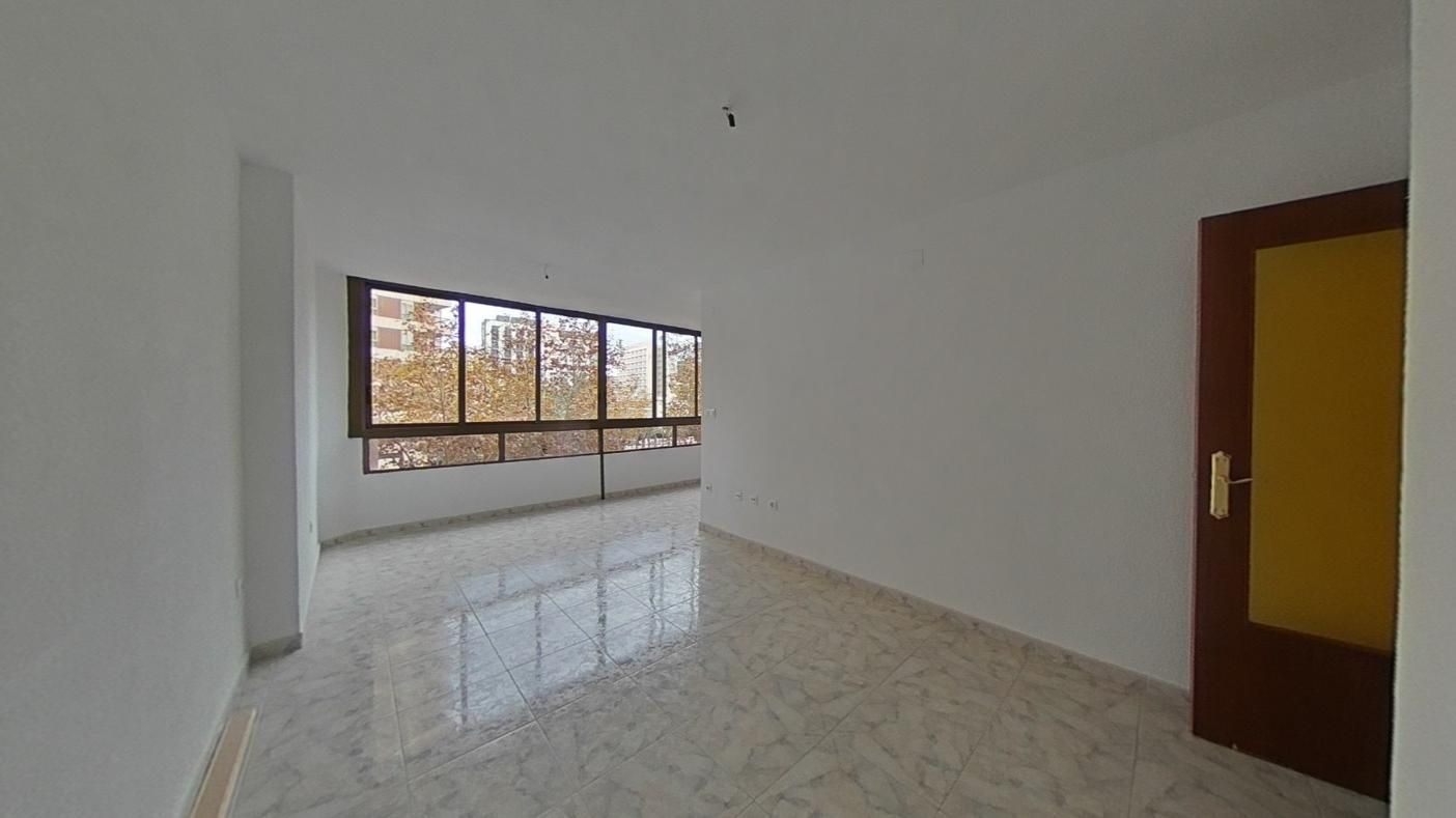 Sala d'estar de Apartament de lloguer en Benidorm amb Piscina