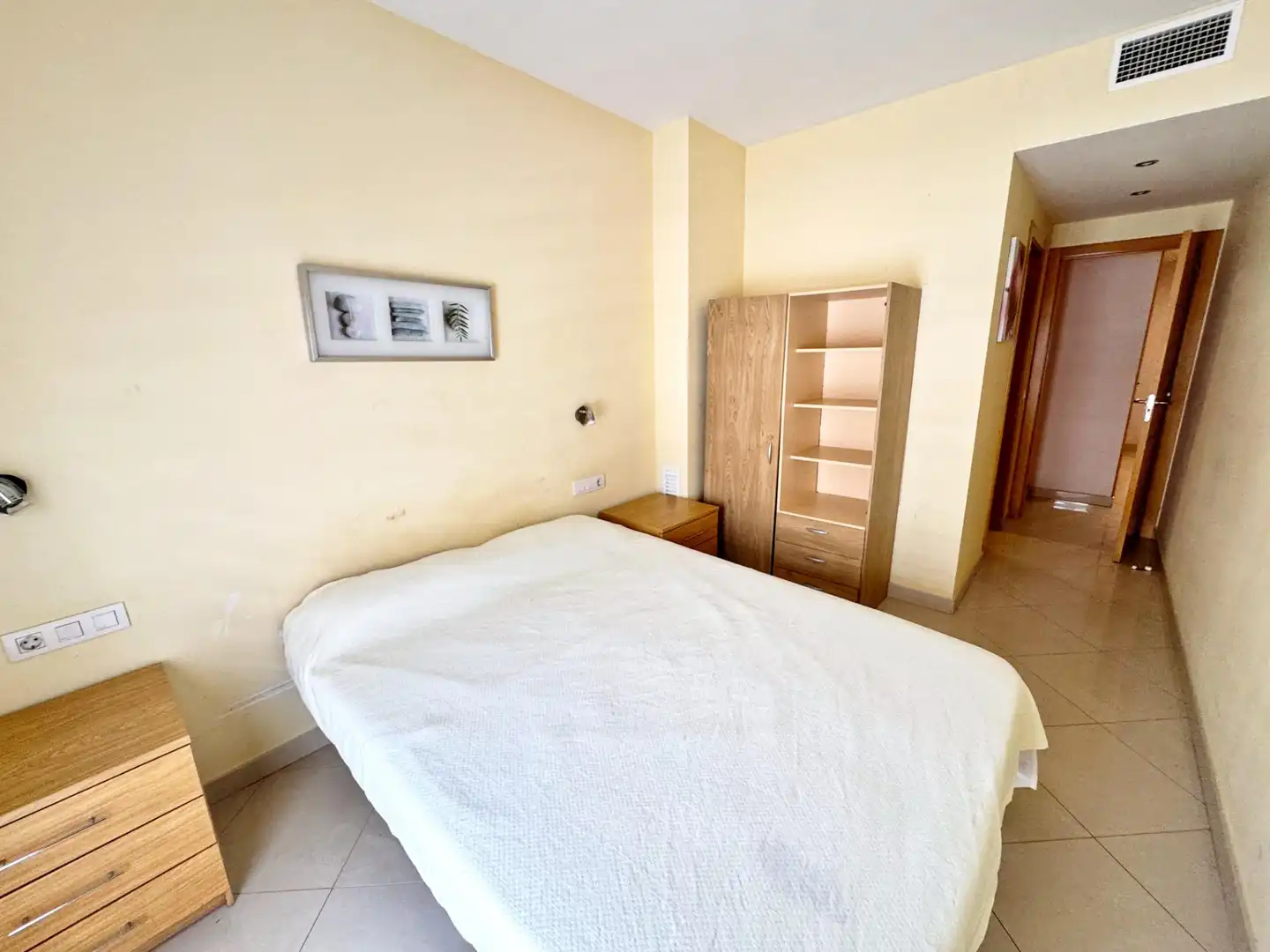 Schlafzimmer von Wohnung zum Verkauf in Sitges mit Klimaanlage, Heizung und Balkon