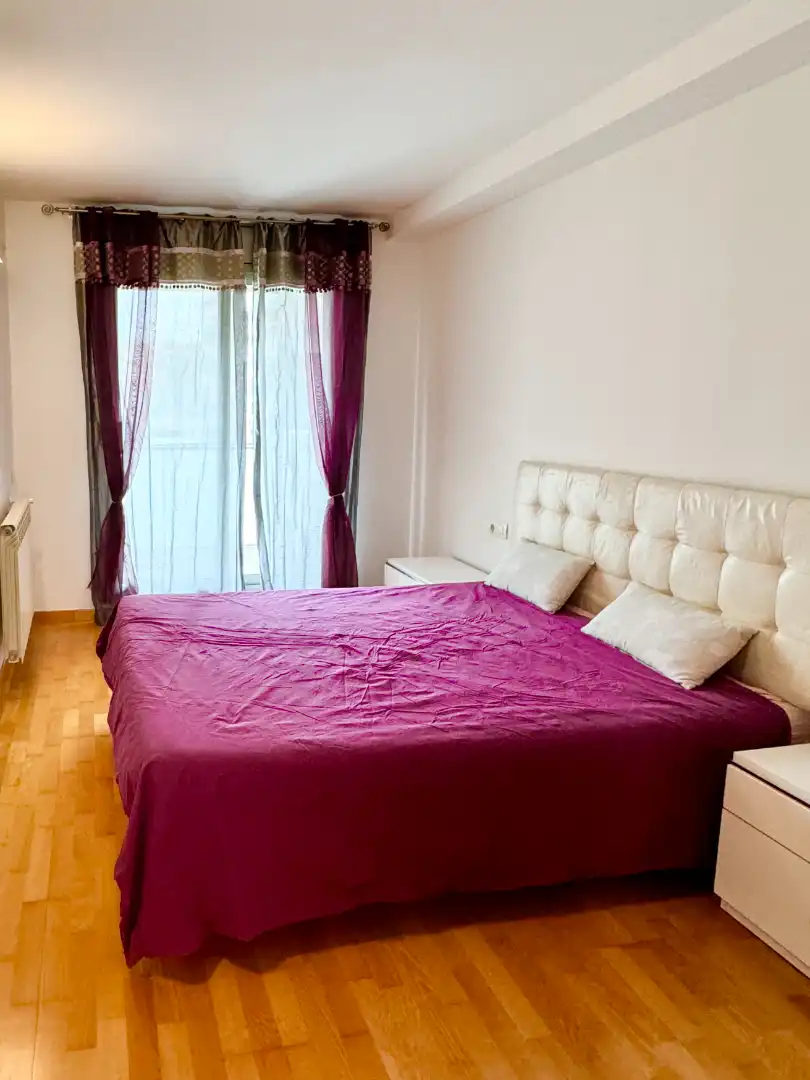 Bedroom of Flat for rent in Badalona  with Air Conditioner, Heating and Parquet flooring