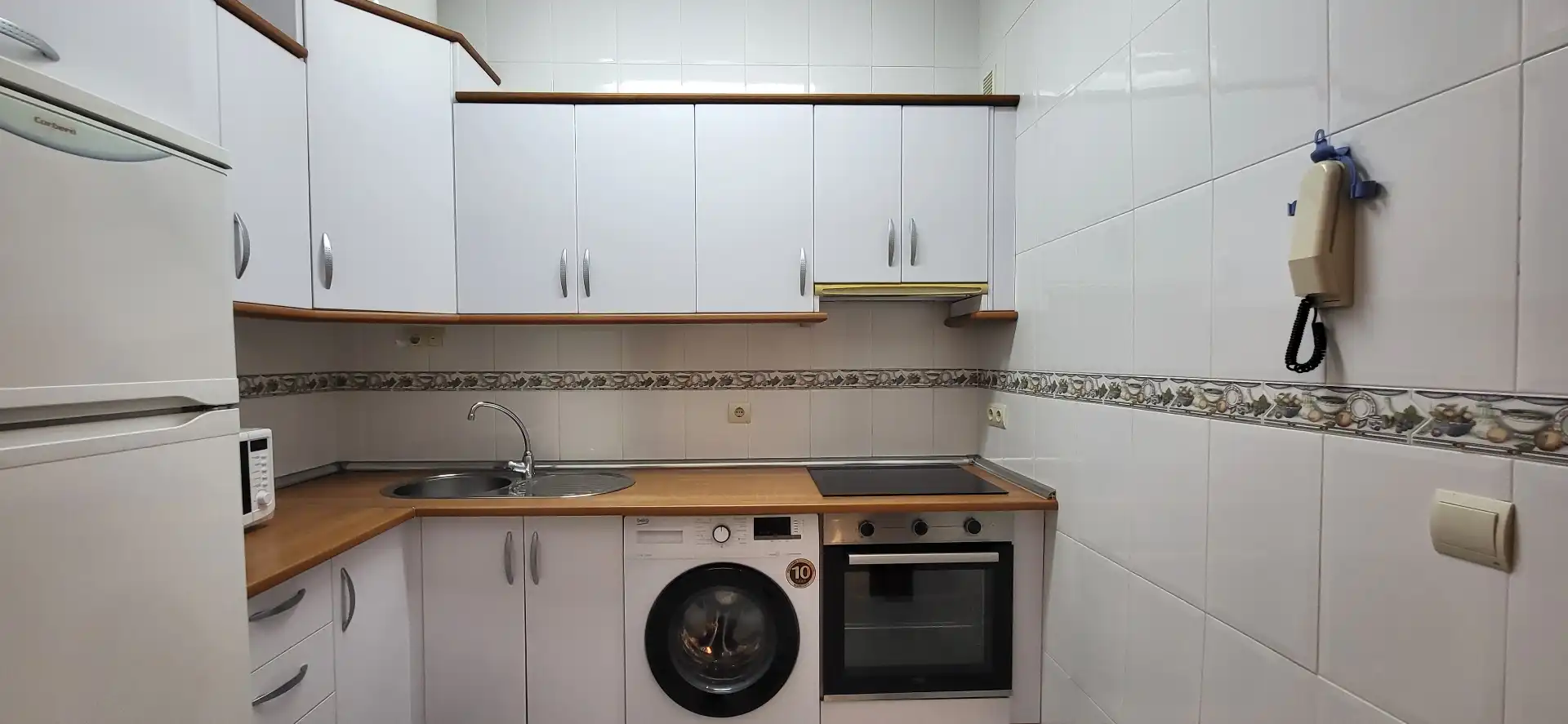 Cocina de Apartamento de alquiler en Málaga con Aire acondicionado, Calefacción y Amueblado