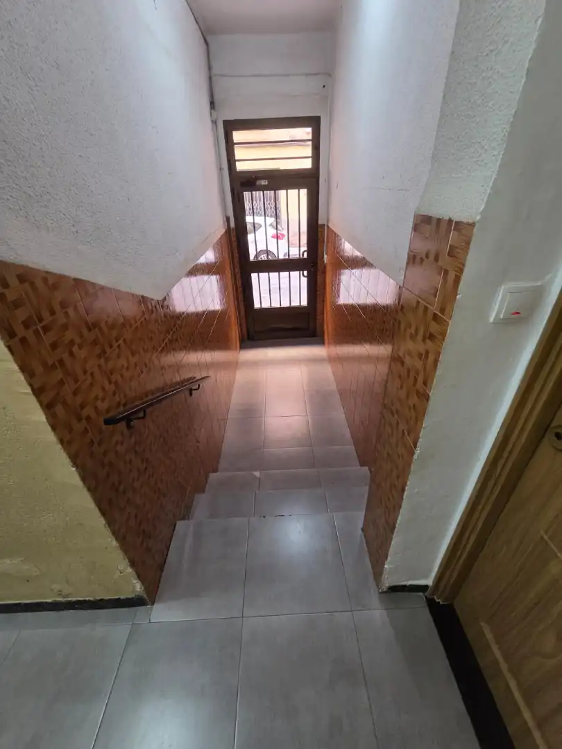 Wohnung zum Verkauf in Vila-real mit Klimaanlage, Abstellraum und Ofen