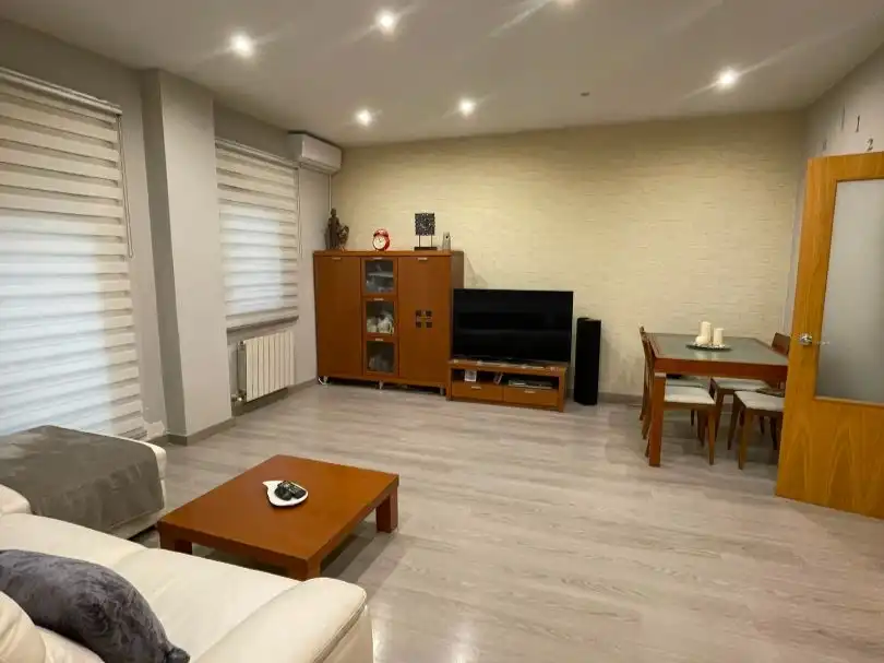 Piso con ascensor en venta en Carrer Sant Isidre 90