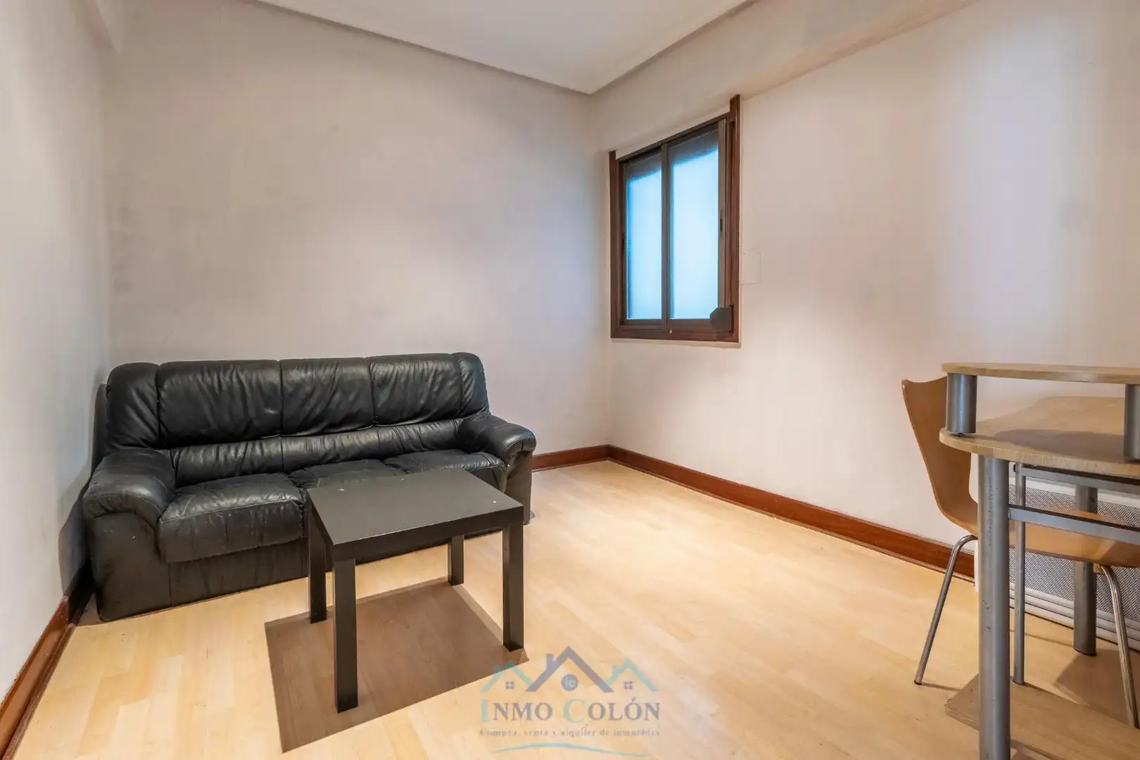 Living room of Flat for sale in Irun   with Parquet flooring and Furnished