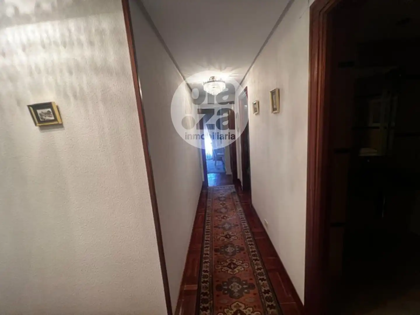 Wohnung zur Miete in Burgos mit Heizung, Terrasse und Abstellraum