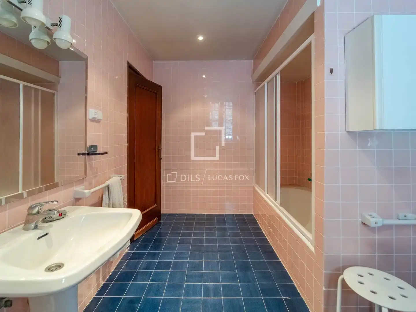 Baño de Piso en venta en Valencia con Calefacción