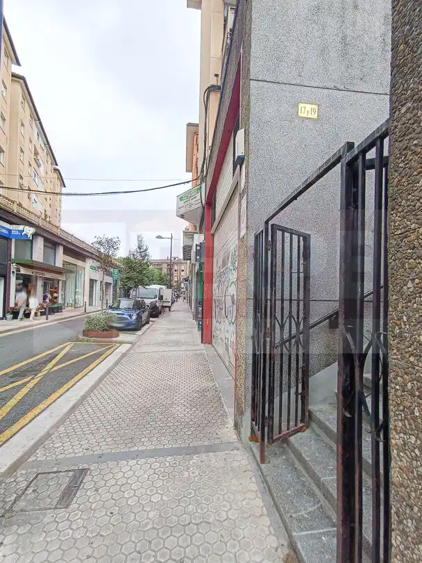 Vista exterior de Piso en venta en Errenteria con Calefacción y Balcón