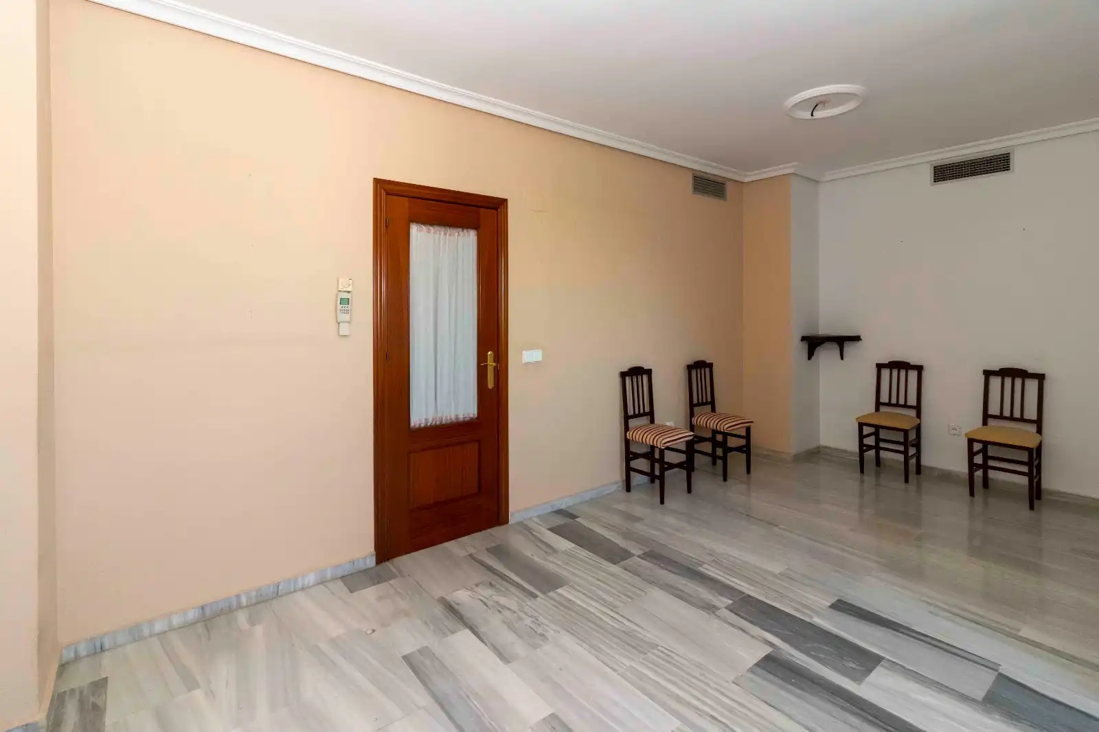 Flat for sale in Valdepasillas - La Paz - Huerta Rosales