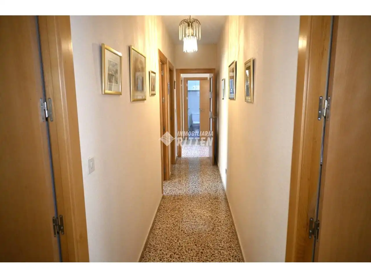 Einfamilien-Reihenhaus zum Verkauf in Cartagena mit Klimaanlage, Privatgarten und Terrasse